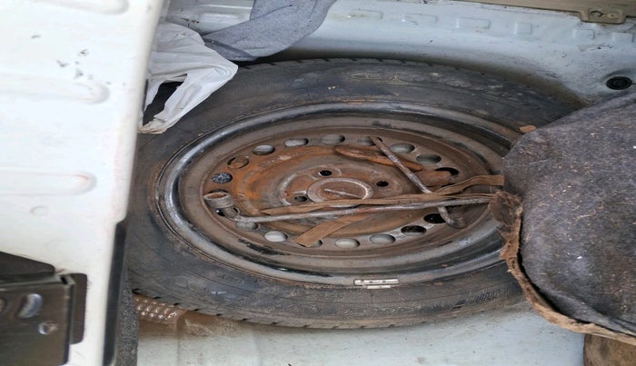 2013 Honda Brio EX MT, Petrol, Manual, 49,344 km, tyre