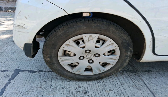 2013 Honda Brio EX MT, Petrol, Manual, 49,344 km, tyre