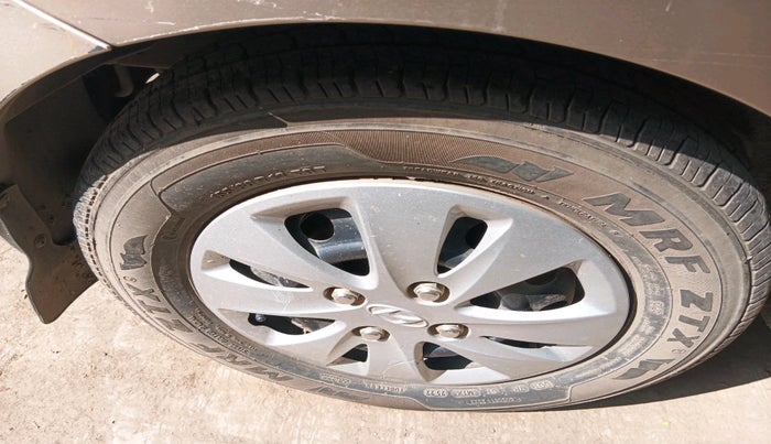 2011 Hyundai i10 SPORTZ 1.2, Petrol, Manual, 64,115 km, tyre