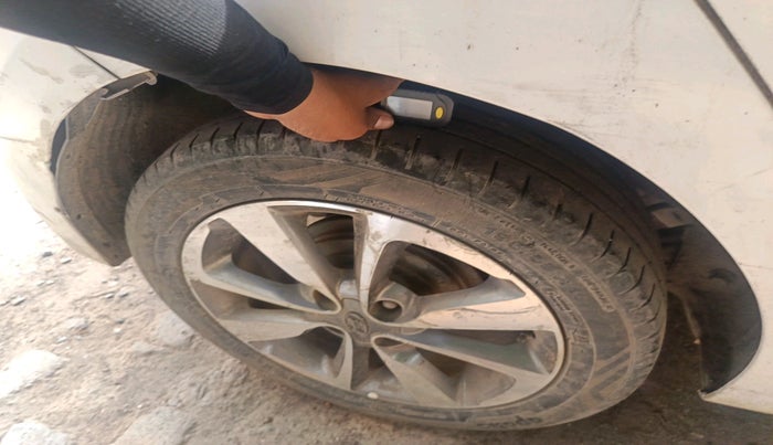 2015 Hyundai Elite i20 ASTA 1.2, Petrol, Manual, 91,519 km, tyre