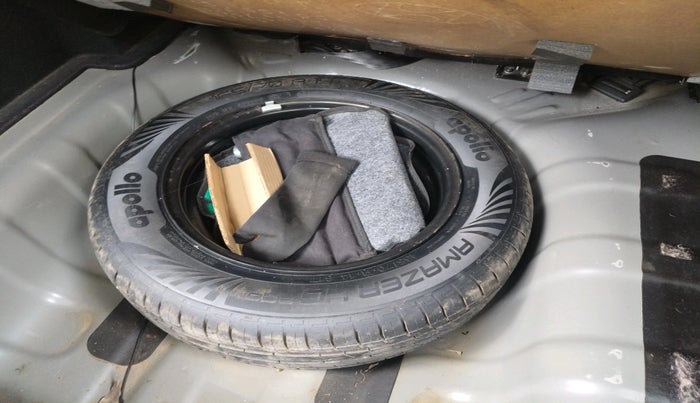 2022 Hyundai AURA S 1.2 AMT, Petrol, Automatic, 46,040 km, tyre