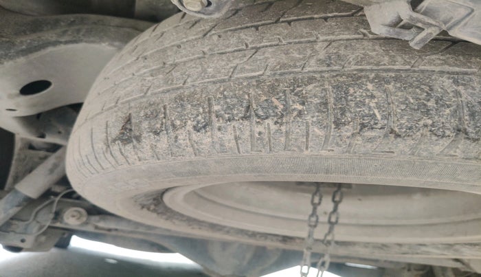 2017 Toyota Innova Crysta 2.8 GX AT 8 STR, Diesel, Automatic, 77,283 km, tyre