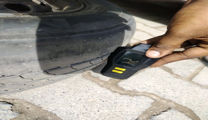 2017 Tata Tiago XZ PETROL, Petrol, Manual, 75,218 km, tyre