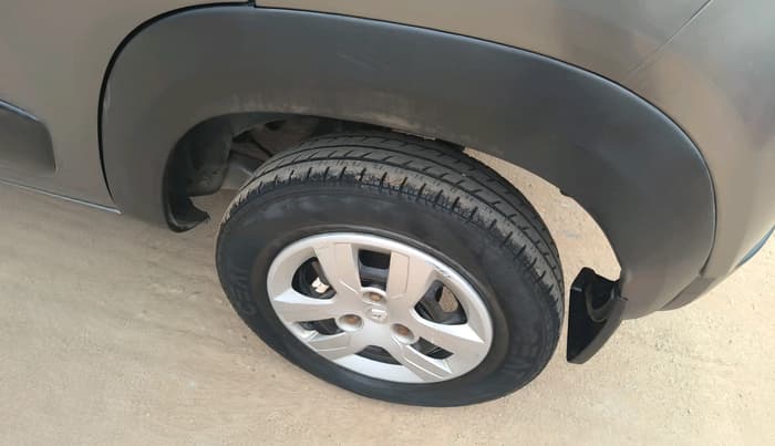 2017 Renault Kwid RXT 1.0, Petrol, Manual, 59,087 km, tyre