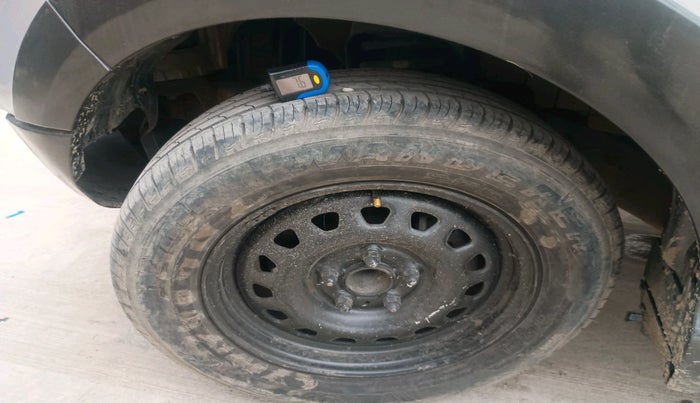 2016 Mahindra NUVOSPORT N4 PLUS, Diesel, Manual, 1,23,937 km, tyre