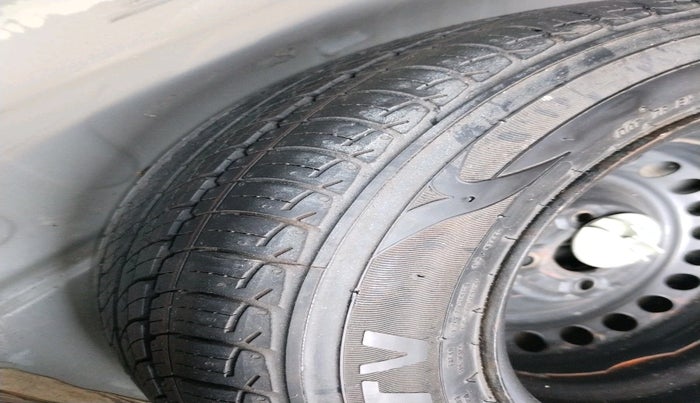 2023 Honda Amaze 1.2L I-VTEC VX, Petrol, Manual, 64,139 km, tyre