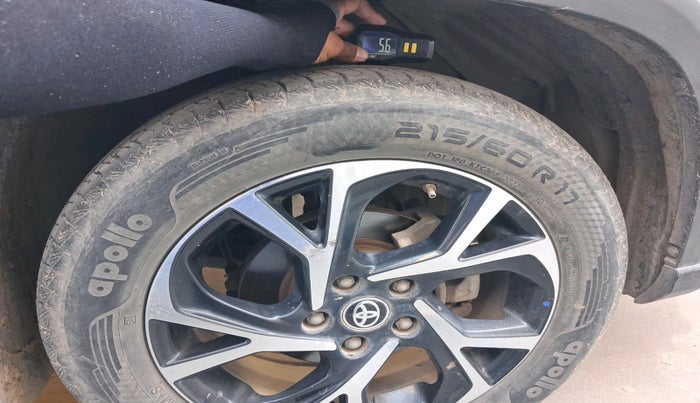 2022 Toyota URBAN CRUISER HYRYDER V HYBRID, Hybrid, Automatic, 65,401 km, tyre