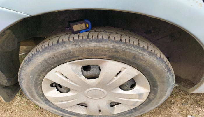 2011 Toyota Etios G, Petrol, Manual, 99,900 km, tyre