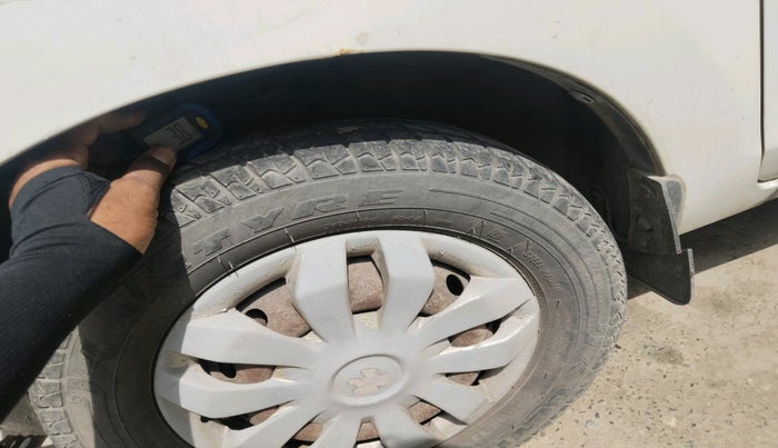 2012 Maruti Alto 800 LXI, Petrol, Manual, 50,236 km, tyre