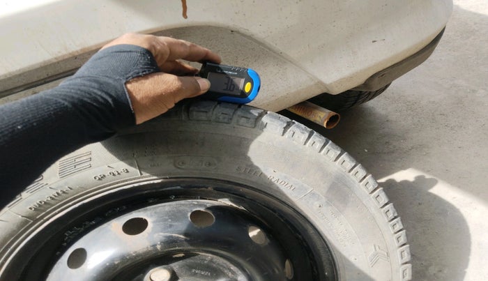 2012 Maruti Alto 800 LXI, Petrol, Manual, 50,236 km, tyre