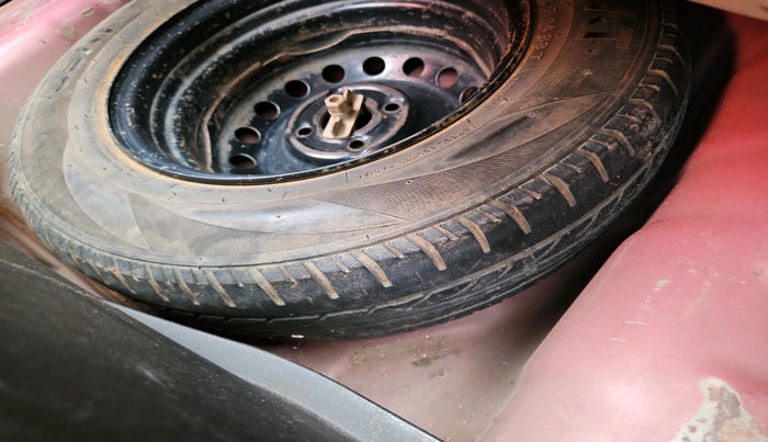 2018 Hyundai Elite i20 SPORTZ 1.4 CRDI, Diesel, Manual, 1,68,331 km, tyre