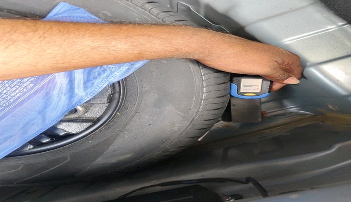 2022 Tata PUNCH CREATIVE  AMT, Petrol, Automatic, 69,945 km, tyre