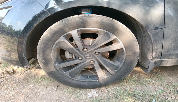 2022 Tata ALTROZ XZ PLUS DIESEL DARK EDITION, Diesel, Manual, 91,135 km, tyre