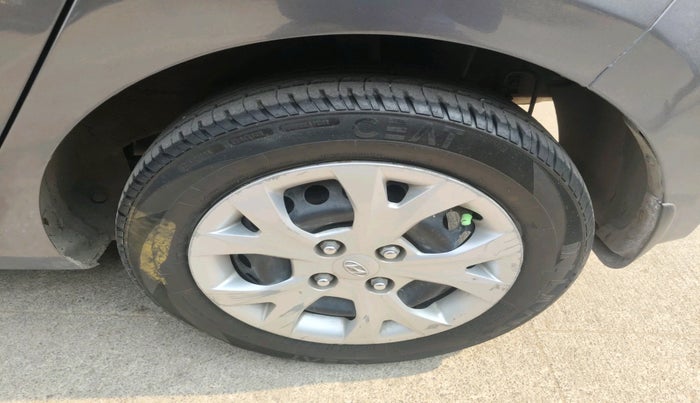 2014 Hyundai Grand i10 SPORTZ 1.2 KAPPA VTVT, Petrol, Manual, 97,145 km, tyre