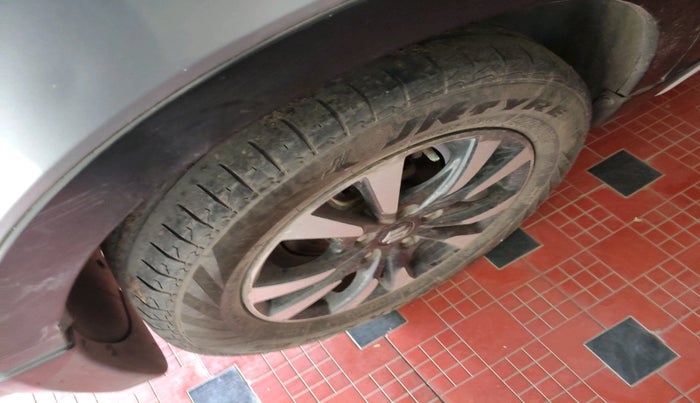 2018 Maruti S Cross ZETA 1.3, Diesel, Manual, 2,75,754 km, tyre