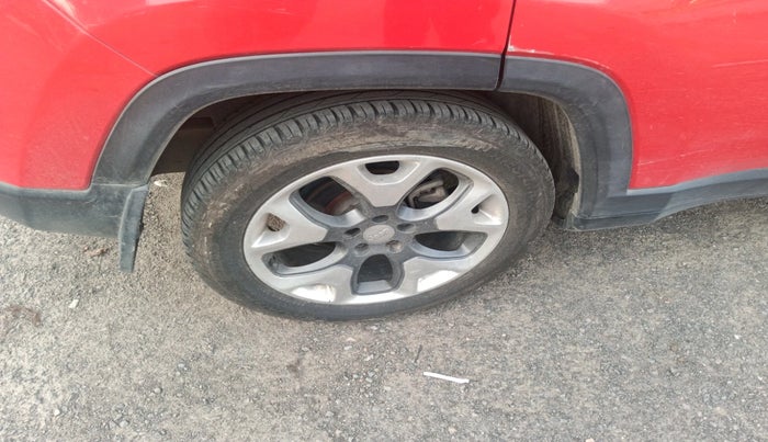 2018 Jeep Compass LIMITED PLUS DIESEL, Diesel, Manual, 1,05,271 km, tyre