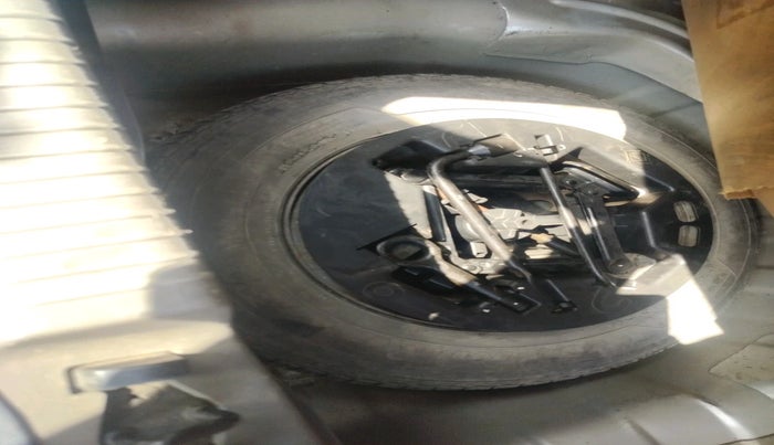 2011 Hyundai i10 MAGNA 1.2, Petrol, Manual, 32,053 km, tyre