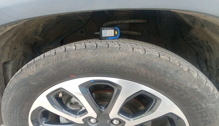 2025 Maruti Grand Vitara SIGMA SMART HYBRID, Petrol, Manual, 12,049 km, tyre