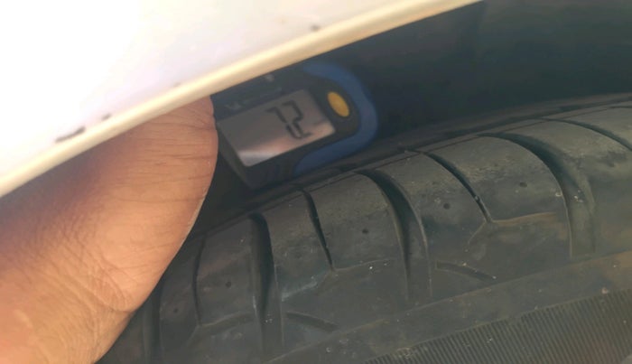 2011 Hyundai Verna FLUIDIC 1.6 CRDI SX, Diesel, Manual, 1,90,876 km, tyre