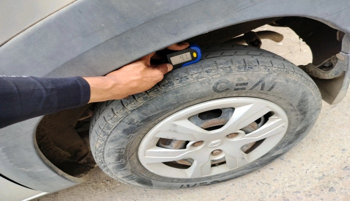 2016 Renault Kwid RXT 0.8, Petrol, Manual, 34,481 km, tyre