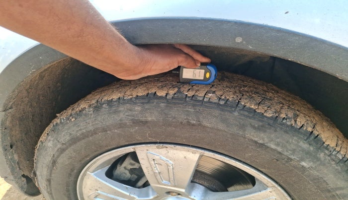 2015 Mahindra XUV500 W8, Diesel, Manual, 92,139 km, tyre