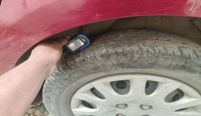 2012 Hyundai i20 MAGNA 1.2, Petrol, Manual, 1,76,395 km, tyre