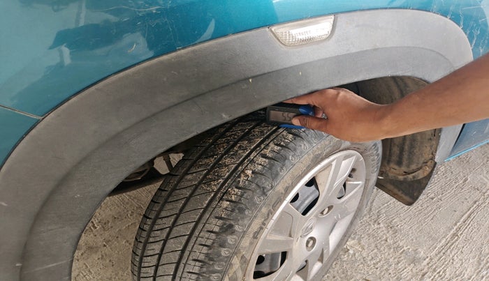 2021 Renault Kwid RXT 1.0 (O), Petrol, Manual, 34,440 km, tyre