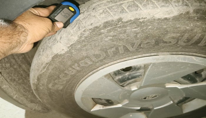 2019 Mahindra XUV500 W7, Diesel, Manual, 61,805 km, tyre