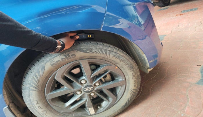 2021 Hyundai GRAND I10 NIOS SPORTZ AMT 1.2 KAPPA VTVT, Petrol, Automatic, 9,400 km, tyre