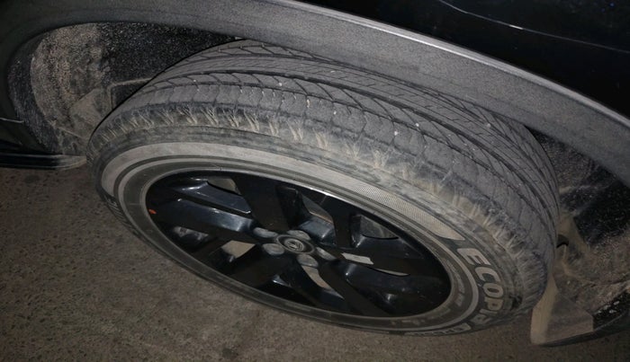 2022 Tata Harrier XZA Plus 2.0L Kryotec Halo Dark Edition, Diesel, Automatic, 65,000 km, tyre