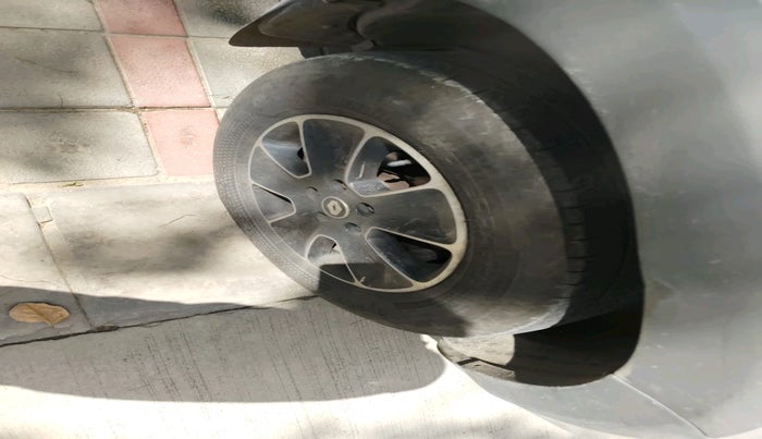 2019 Renault Duster 85 PS RXS MT DIESEL, Diesel, Manual, 82,750 km, tyre