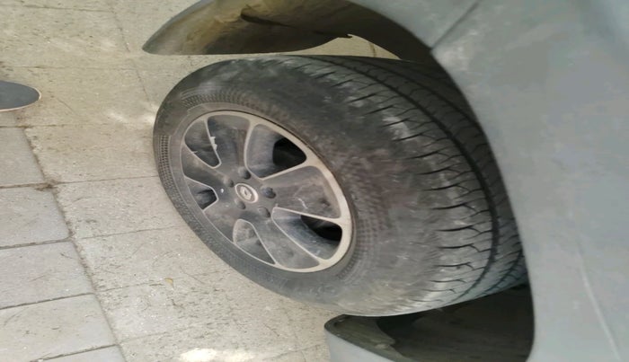 2019 Renault Duster 85 PS RXS MT DIESEL, Diesel, Manual, 82,750 km, tyre