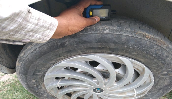 2016 Tata Indica EV2 LS, Diesel, Manual, 1,20,621 km, tyre