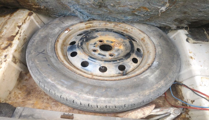 2011 Maruti Swift Dzire VXI, Petrol, Manual, 71,615 km, tyre