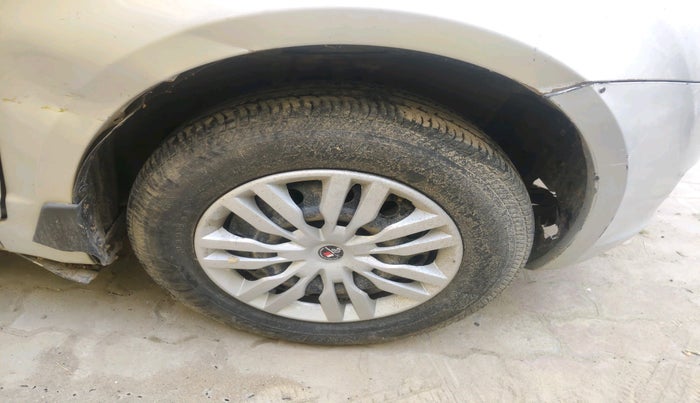 2011 Maruti Swift Dzire VXI, Petrol, Manual, 71,615 km, tyre