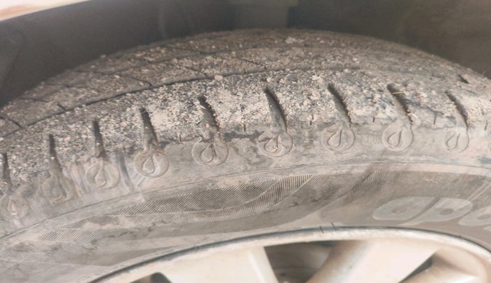 2013 Hyundai i20 SPORTZ 1.2, Petrol, Manual, 88,210 km, tyre