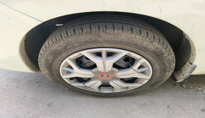 2025 Maruti Ertiga VXI CNG, CNG, Manual, 19,716 km, tyre