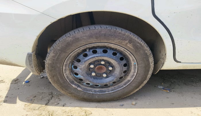 2025 Maruti Ertiga VXI CNG, CNG, Manual, 19,716 km, tyre