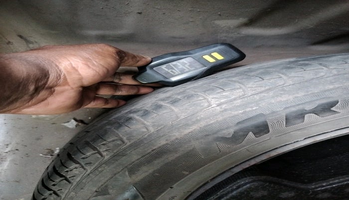 2015 Maruti Ciaz VXI+, CNG, Manual, 70,148 km, tyre