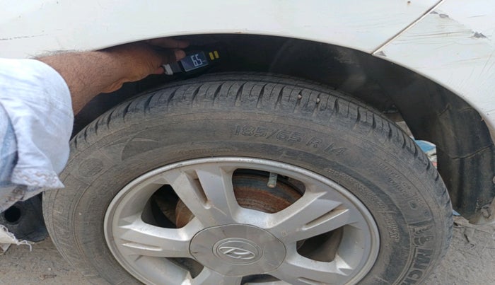 2011 Hyundai i20 SPORTZ 1.2, Petrol, Manual, 1,32,406 km, tyre