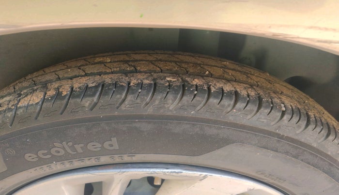 2012 Maruti Ertiga VDI, Diesel, Manual, 1,22,138 km, tyre