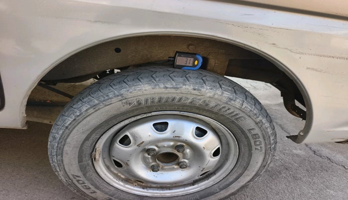 2014 Maruti Eeco 5 STR WITH A/C+HTR, CNG, Manual, 2,58,185 km, tyre