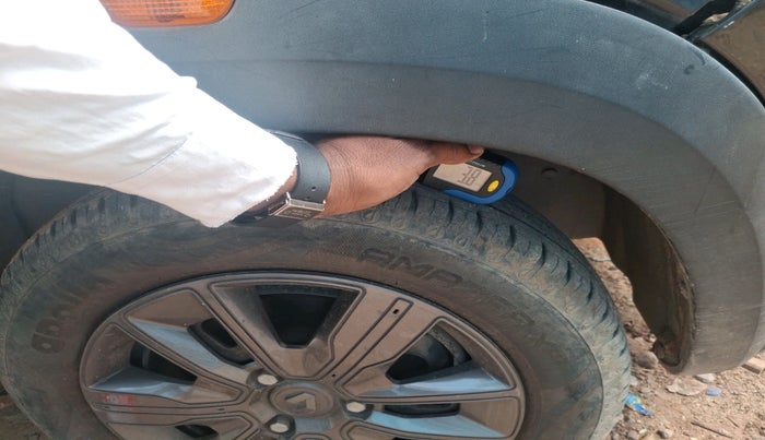 2020 Renault Kwid CLIMBER 1.0 (O), Petrol, Manual, 21,964 km, tyre