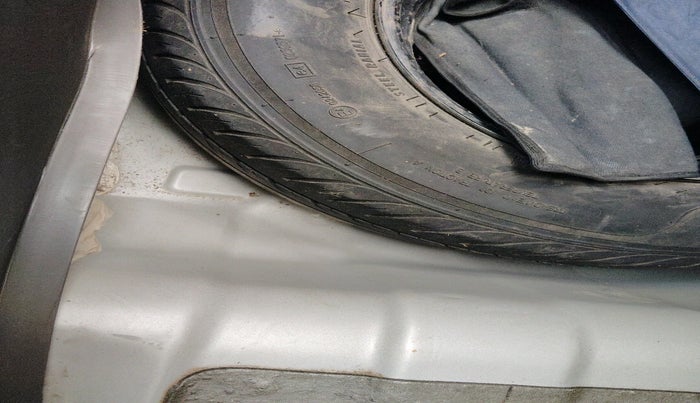 2013 Hyundai i10 MAGNA 1.1, Petrol, Manual, 46,726 km, tyre