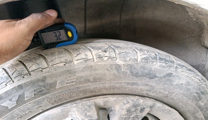 2023 Maruti Swift LXI, Petrol, Manual, 42,508 km, tyre