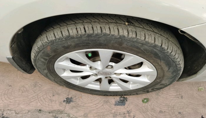 2014 Maruti Ertiga ZDI, Diesel, Manual, 1,61,967 km, tyre