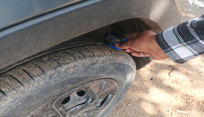 2021 Tata PUNCH ADVENTURE MT, Petrol, Manual, 15,314 km, tyre