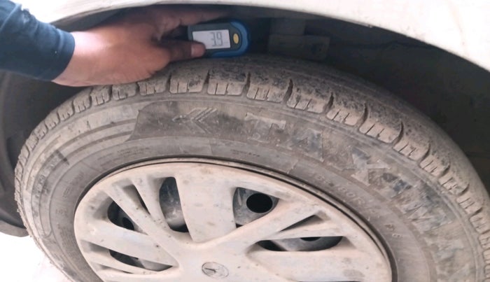 2012 Maruti Swift VXI, Petrol, Manual, 59,998 km, tyre