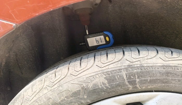 2014 Volkswagen Polo COMFORTLINE 1.2L PETROL, Petrol, Manual, 50,799 km, tyre