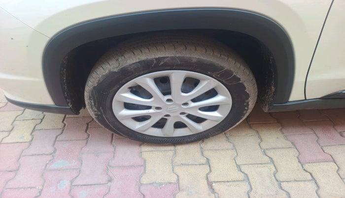 2025 Maruti Grand Vitara DELTA SMART HYBRID, Petrol, Manual, 3,029 km, tyre